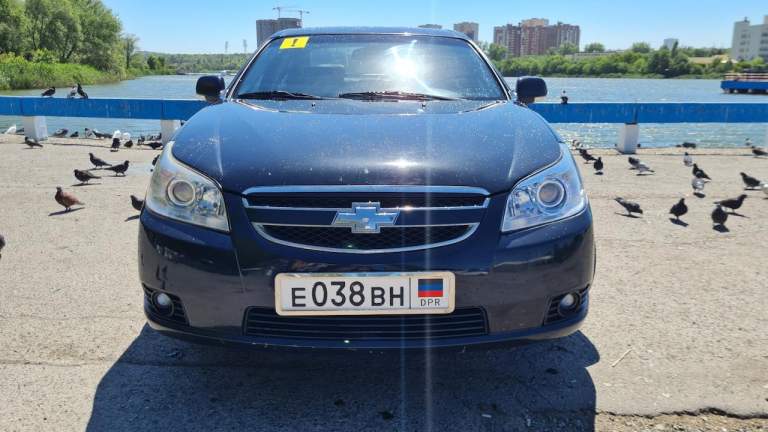 Сhevrolet epica lt - 2010г рестайлинг
Объем двигателя 2.5л
Коробка автомат
Пробег 221тыс. Км. - 300% родной.
-Климат контроль
-Кожаный салон
-Круиз контроль
-Подогрев передних сидений
-Подогрев зеркал заднего вида
-Задний парктроник
-Установлено гбо (на пробеге 100тыс. Км).
-Полноразмерная запаска на литом диске
Просторный салон. Очень комфортный автомобиль на дальние поездки.
В классе d, в этой ценовой категории, одногодок у нее нет в конкурентах.
Машина эксплуатировалась очень бережно. Стоят еще родные шаровые опоры. Катализатор на месте. Двигатель работает ровно. Не дымит, масло не берет. Акпп не пинается.
С автосалона в одних руках. Машина чистая и ухоженная.
Все менялось своевременно, то проходила только с качественными расходниками.
Из замечаний: нужно заменить разъем подушки безопасности под водительским сидением (больное место этих машин). Поцарапан задний бампер (на фото не видно).
Телефон: +79493119279
Цена: 780 000 руб. - фотография - 9