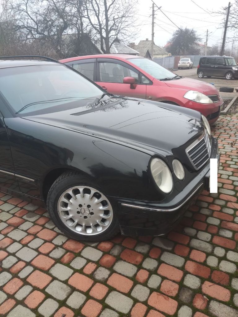 Mercedes-benz e-class (w210) , 2002 год 3,2 дизель автомат, пробег 290000 км. Автомобиль ухожен, обслуживался вовремя.900000 ₽ торг. +7 (949) 346-15-50. Виктор - фотография - 13