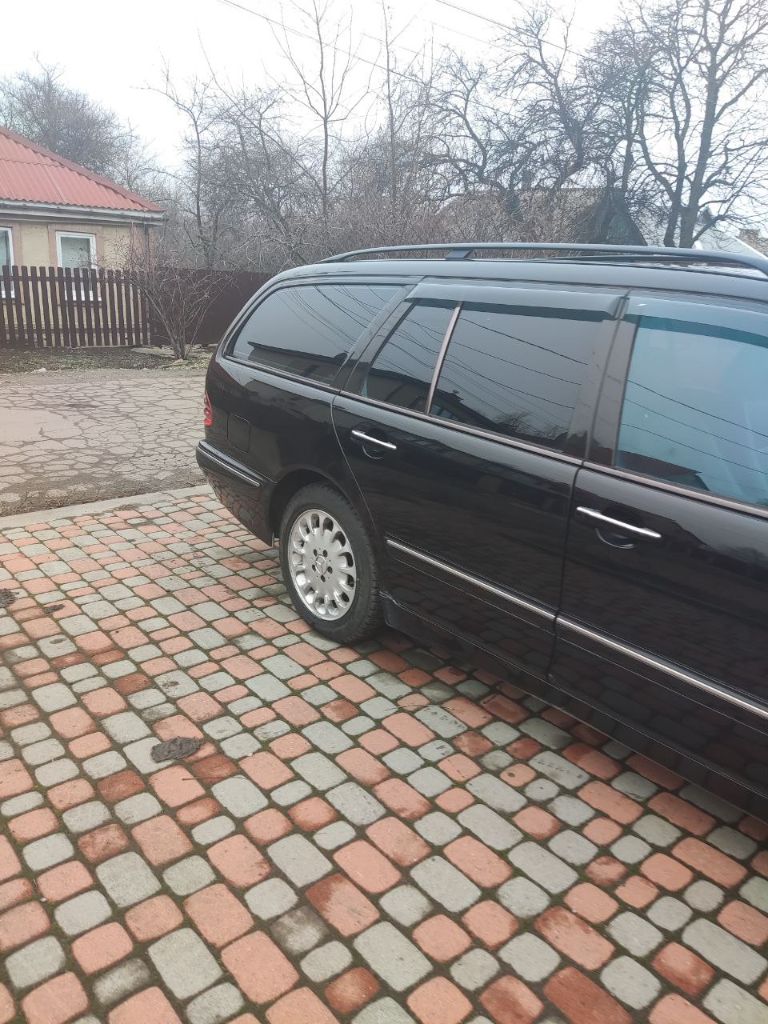 Mercedes-benz e-class (w210) , 2002 год 3,2 дизель автомат, пробег 290000 км. Автомобиль ухожен, обслуживался вовремя.900000 ₽ торг. +7 (949) 346-15-50. Виктор - фотография - 12