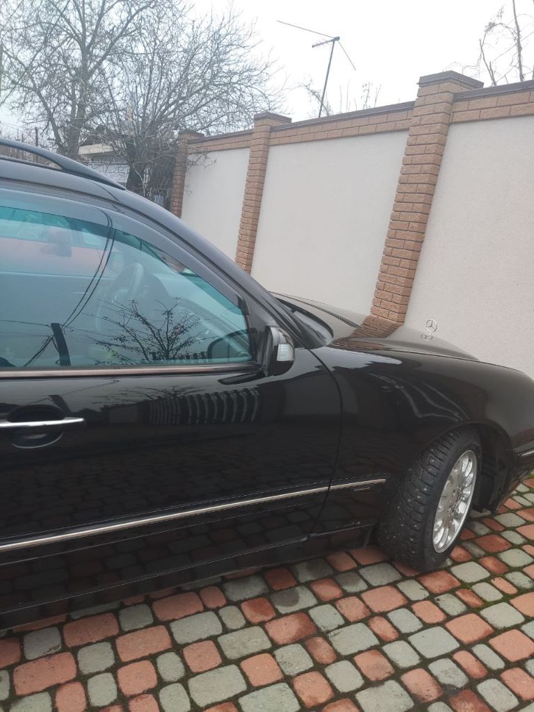 Mercedes-benz e-class (w210) , 2002 год 3,2 дизель автомат, пробег 290000 км. Автомобиль ухожен, обслуживался вовремя.900000 ₽ торг. +7 (949) 346-15-50. Виктор - фотография - 14