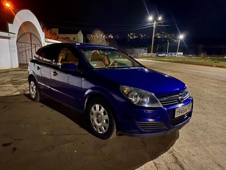 Опель астра
Opel astra h 1.8 на самом надежном aisin автомате не робот!
Все менялось своевременно ( записи о всех тех. Обслуживаниях предоставлю)
Масло в коробке и двигателе со всеми фильтрами менялось 3 тысячи назад. +свечи
Шины зима в состоянии новых, лето еще ездить и ездить
Рыжиков нет, дно целое.
Салон эксплуатировался в чехлах, не просиженный, без потертостей. В салоне не курили.
За машину не стыдно.
Я второй владелец
Пробег 236тыс.
Цена 650 тыс
+79595151374 Звоните или телеграмм - фотография - 4