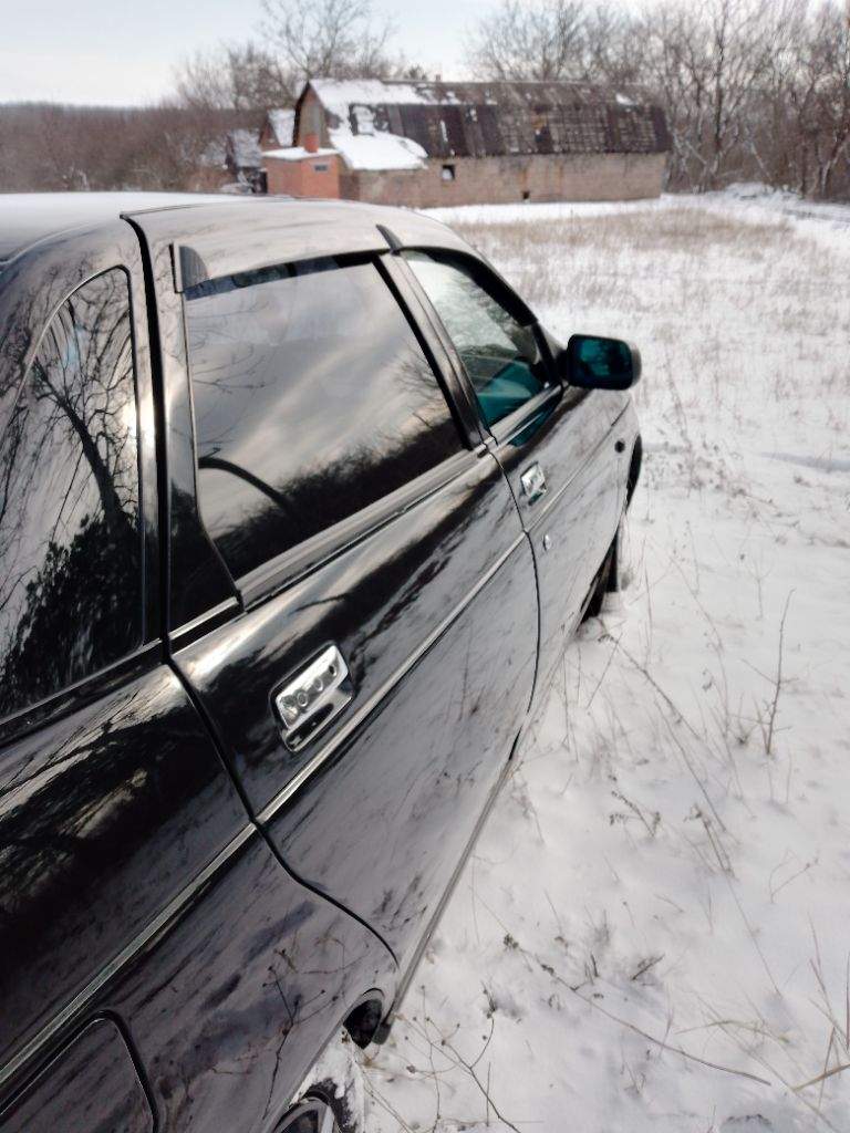 Продам ваз 2110 2005г. В.1.6 16 кл. 124 мотор, газ евро 4.авто после кап ремонта, 2 комплекта резины на дисках зима-лето, ходовая перебраная, новая коробка передач, радиатор, патрубки, все расходники заменены. Цена 400т. Торг. Нт+79495239577 - фотография - 4