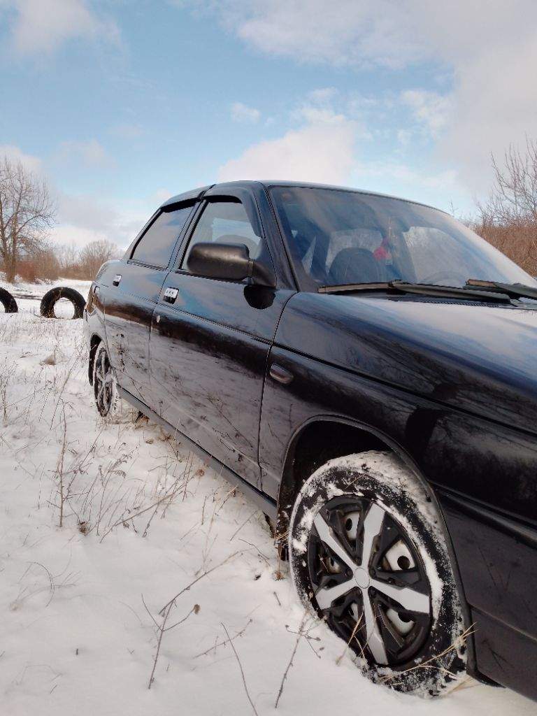 Продам ваз 2110 2005г. В.1.6 16 кл. 124 мотор, газ евро 4.авто после кап ремонта, 2 комплекта резины на дисках зима-лето, ходовая перебраная, новая коробка передач, радиатор, патрубки, все расходники заменены. Цена 400т. Торг. Нт+79495239577 - фотография - 3