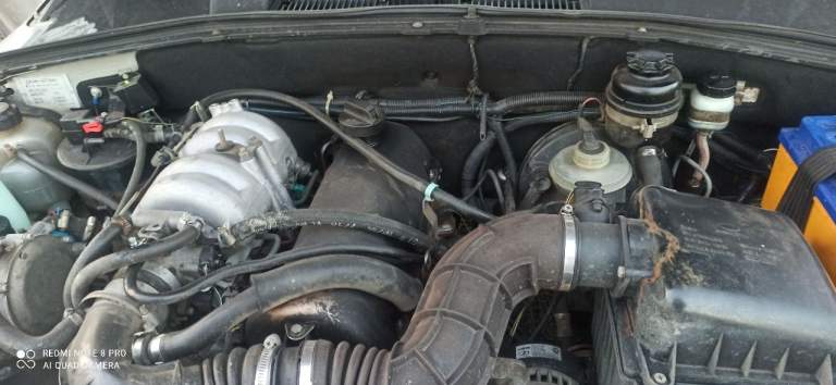 Продам нива chevrolet 2004 г выпуска на полном ходу, сел поехал. Без гнили и рыжиков, пробег 220 т. На местном учете, звоните в любое время. Цена 390тыс. Тел. +79493918856 - фотография - 14