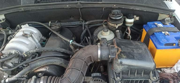 Продам нива chevrolet 2004 г выпуска на полном ходу, сел поехал. Без гнили и рыжиков, пробег 220 т. На местном учете, звоните в любое время. Цена 390тыс. Тел. +79493918856 - фотография - 13