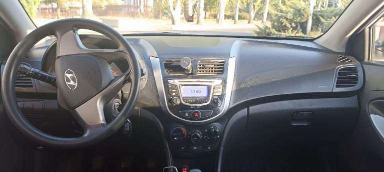 Продам hyundai solaris 2014 года. Мотор 1.6, коробка механика 6-тиступка, камера заднего вида. Машина обслужена. Мотор масла не расходует, заменена рулевая рейка(болезнь данных машин), тормозную систему обслужил с заменой направляющих, мотор обслужен. С документами полный порядок, я хозяин. Остальные вопросы по телефону или в лс. Цена 830 000 руб торг при осмотре. Цена до конца февраля.
Осмотр донецк
+79498332745
+79493359141 - фотография - 5