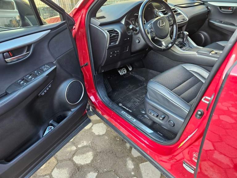Продам lexus nx 300 f-sport 2019г. В. Двигатель 2,0turbo(238л. С. ) пробег 72000км. Состояние отличное. Максимальная комплектация. Резина зима+лето. Цена 3600000руб. - фотография - 8