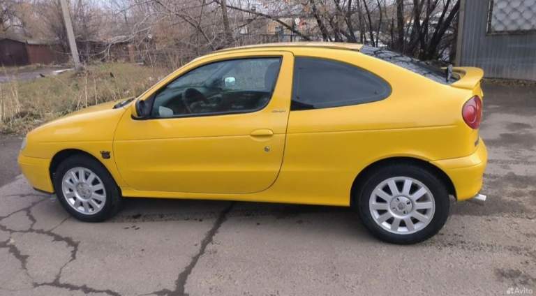 Renault megan 1.6 мт 2001(рестайлинг ) пробег 235000. Машина в хорошем состоянии, ходовая без нареканий, кузов оцинкованный. Два комплекта шин. Цена 600000.
+79494255017 - фотография - 4