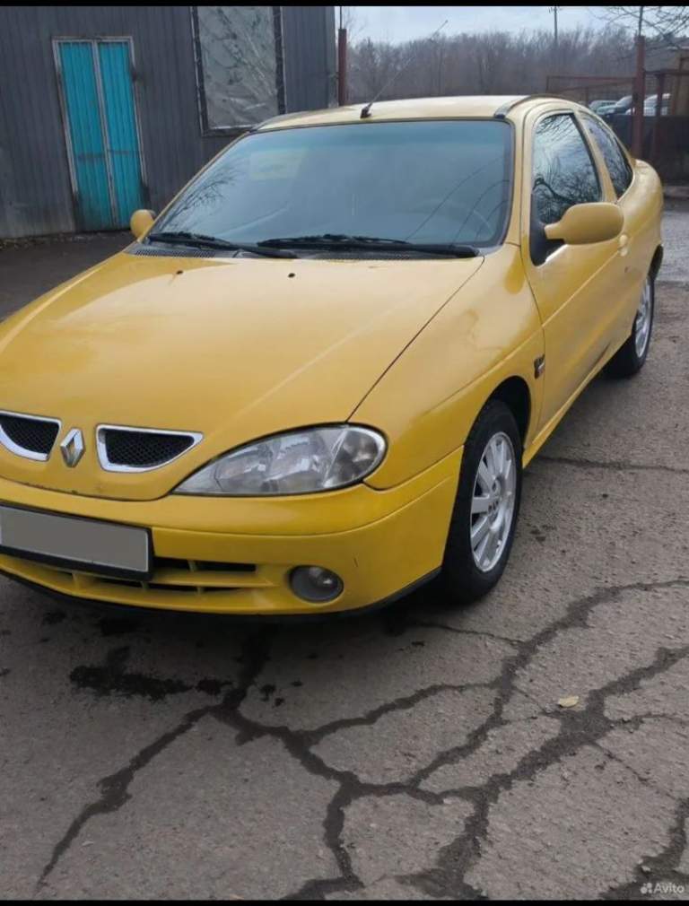 Renault megan 1.6 мт 2001(рестайлинг ) пробег 235000. Машина в хорошем состоянии, ходовая без нареканий, кузов оцинкованный. Два комплекта шин. Цена 600000.
+79494255017 - фотография - 2