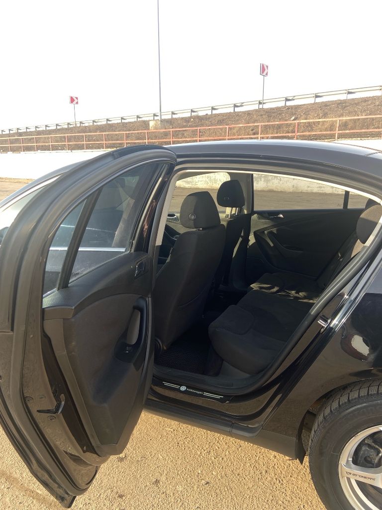 Продам volkswagen passat b6 2007.
💵Цена 900 000 рублей.
Идеальный вариант для города и дальних поездок. Экономичный двигатель, отличная управляемость.
Автомобиль в отличном техническом состоянии, бережная эксплуатация, все расходники заменены. Кузов без дтп, в родной краске.
⚙Основные характеристики: седан, двигатель – бензин, работает ровно, без нареканий. Автоматическая коробка передач. Объем двигателя 1984 куб. См. Мощность 150 л. С. Пробег 200 000 км.
🛠Комплектация: акпп, кондиционер, подогрев сидений, зеркал и др.
Продажа от собственника. Юридически чист, без залогов и обременений. Готов к любым проверкам. Возможен торг у капота. Звоните прямо сейчас, чтобы договориться о просмотре!
☎Тел. +7949-305-36-15 александр, также пишите в лс или телеграмм +79493430634 - фотография - 4