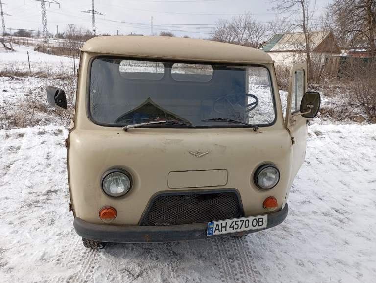 Продам уаз 3303 1993г. В. Машина на полном ходу. Раздатка работает как положено. Новая резина. Новое лепестковое сцепление. Мотор 402. Зажигание бесконтактное. Карбюратор ваз. Мотор запускается с пол оборота, в любой мороз. Печка жарит. По машине есть возрастные косяки. Всё что нужно всё моргает и светится. С машиной отдам, в придачу, ещё один мотор. От машины не избовляюсь. Цена 350 000₽

Алексей : +7 949 617-37-14 - фотография - 1