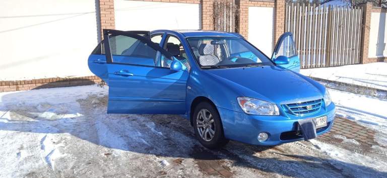 Kia cerato 1, 2005 год, акпп, пробег 240400 км. Два ключа. Кузов поварен и покрашен полностью, капот и левое крыло новые. Любые проверки. Шумоизоляция дна в два слоя (вибро и шумо теплоизоляция). Обработана антикором изнутри и снаружи. Сделан капремонт двигателя ( расточка, шлифовка, новые поршни, цепь, прокладки, сальники, патрубки, фильтр воздушный, фильтр салона, катушки зажигания, бронепровода, сделана ревизия генератора, новый стартер). На запчастях не экономил, всё оригинал! Двигатель на обкатке. Ремни, ролики, стойки амортизаторов менялись, пробег 7000км. Салон ухожен, передний подогрев сидений, камера заднего вида.
750000₽. Дополнительные фото по запросу. +79493283500 - фотография - 12