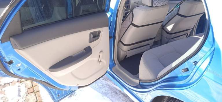 Kia cerato 1, 2005 год, акпп, пробег 240400 км. Два ключа. Кузов поварен и покрашен полностью, капот и левое крыло новые. Любые проверки. Шумоизоляция дна в два слоя (вибро и шумо теплоизоляция). Обработана антикором изнутри и снаружи. Сделан капремонт двигателя ( расточка, шлифовка, новые поршни, цепь, прокладки, сальники, патрубки, фильтр воздушный, фильтр салона, катушки зажигания, бронепровода, сделана ревизия генератора, новый стартер). На запчастях не экономил, всё оригинал! Двигатель на обкатке. Ремни, ролики, стойки амортизаторов менялись, пробег 7000км. Салон ухожен, передний подогрев сидений, камера заднего вида.
750000₽. Дополнительные фото по запросу. +79493283500 - фотография - 14