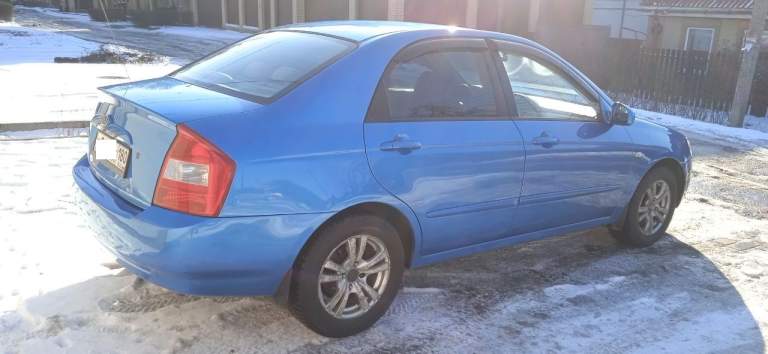 Kia cerato 1, 2005 год, акпп, пробег 240400 км. Два ключа. Кузов поварен и покрашен полностью, капот и левое крыло новые. Любые проверки. Шумоизоляция дна в два слоя (вибро и шумо теплоизоляция). Обработана антикором изнутри и снаружи. Сделан капремонт двигателя ( расточка, шлифовка, новые поршни, цепь, прокладки, сальники, патрубки, фильтр воздушный, фильтр салона, катушки зажигания, бронепровода, сделана ревизия генератора, новый стартер). На запчастях не экономил, всё оригинал! Двигатель на обкатке. Ремни, ролики, стойки амортизаторов менялись, пробег 7000км. Салон ухожен, передний подогрев сидений, камера заднего вида.
750000₽. Дополнительные фото по запросу. +79493283500 - фотография - 6