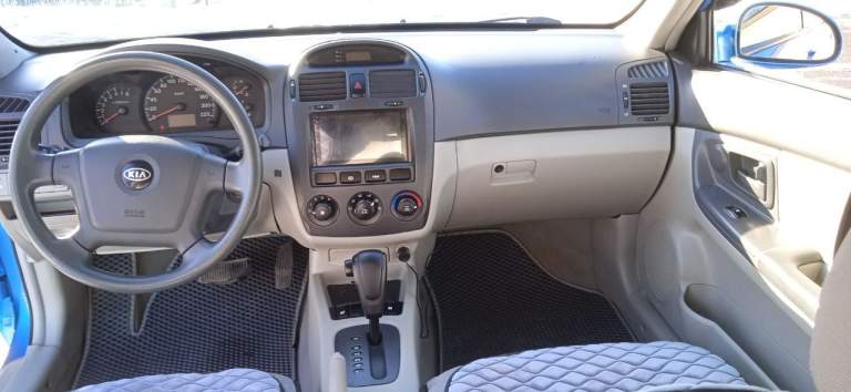 Kia cerato 1, 2005 год, акпп, пробег 240400 км. Два ключа. Кузов поварен и покрашен полностью, капот и левое крыло новые. Любые проверки. Шумоизоляция дна в два слоя (вибро и шумо теплоизоляция). Обработана антикором изнутри и снаружи. Сделан капремонт двигателя ( расточка, шлифовка, новые поршни, цепь, прокладки, сальники, патрубки, фильтр воздушный, фильтр салона, катушки зажигания, бронепровода, сделана ревизия генератора, новый стартер). На запчастях не экономил, всё оригинал! Двигатель на обкатке. Ремни, ролики, стойки амортизаторов менялись, пробег 7000км. Салон ухожен, передний подогрев сидений, камера заднего вида.
750000₽. Дополнительные фото по запросу. +79493283500 - фотография - 1