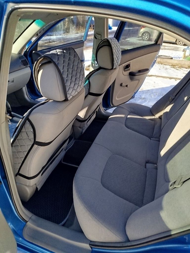 Kia cerato 1, 2005 год, акпп, пробег 240400 км. Два ключа. Кузов поварен и покрашен полностью, капот и левое крыло новые. Любые проверки. Шумоизоляция дна в два слоя (вибро и шумо теплоизоляция). Обработана антикором изнутри и снаружи. Сделан капремонт двигателя ( расточка, шлифовка, новые поршни, цепь, прокладки, сальники, патрубки, фильтр воздушный, фильтр салона, катушки зажигания, бронепровода, сделана ревизия генератора, новый стартер). На запчастях не экономил, всё оригинал! Двигатель на обкатке. Ремни, ролики, стойки амортизаторов менялись, пробег 7000км. Салон ухожен, передний подогрев сидений, камера заднего вида.
750000₽. Дополнительные фото по запросу. +79493283500 - фотография - 2