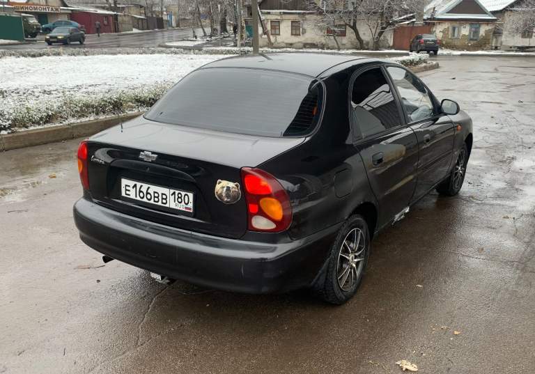 Продам chevrolet lanos 2008 года, комплектация sx кондиционер, передние эсп, гур. Объём 1.5, пробег 287000 км. Автомобиль на полном ходу. Нужно приложить руки к кузову. Цена 250000 торг. Находиться в донецке. Телефон +79493077088 - фотография - 3