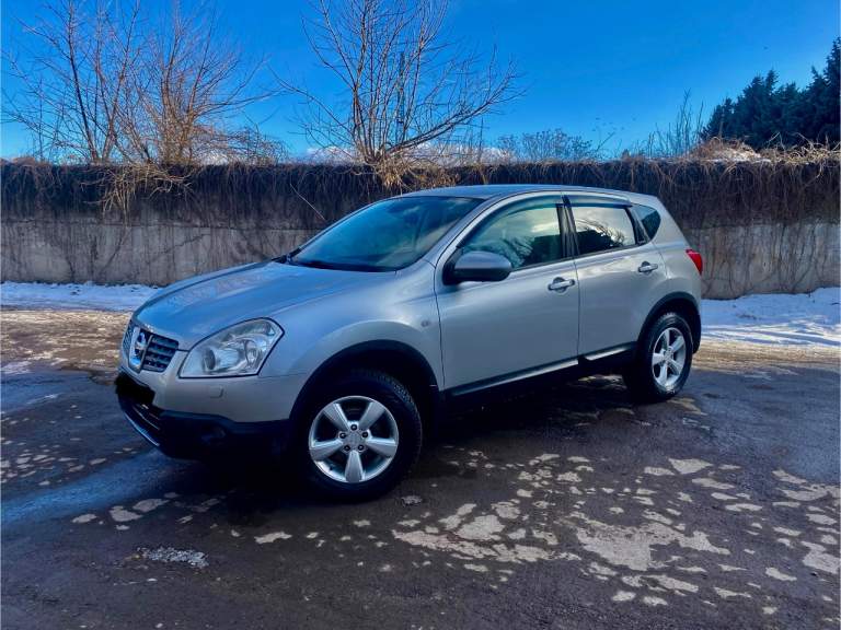 Продам ниссан кашкай( nissan qashqai) 2008 года выпуска

Двигатель 2.0 работает отлично, без посторонних звуков, родной пробег 179 000! Акпп работает отлично, никаких посторонних звуков и рывков.
Кузов в родном окрасе, выглядит отлично, дно пороги завод. Кузов оцинкован. Чистый кожаный салон.
Комплектация: мультируль, бортовой компьютер, складывающиеся электрозеркала с подогревом, 4 стеклоподъёмника, двухзонный климат контроль, подогрев сидений, бесключевой доступ, задние парктроники, датчик света и дождя, противотуманки, два ключа, сигнализация, abs, esp, омыватели фар, заводской ксенон, круиз-контроль, aux, usb, cd. Литые диски r16 на зимней резине toyo.

Машина не требует абсолютно никаких вложений!
Зеленая автотека!
Учет рф
Цена 995 тыс!
Донецк
Номер для связи:+79495342371 - фотография - 2