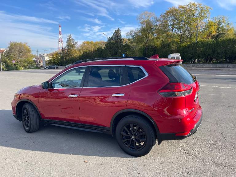 Продаю свой автомобиль nissan rogue в идеальном состоянии. Не бит, не крашен. Собственник. Авто во время обслуживалось, комплект резины в подарок. Отличная и надежная машина. - фотография - 3