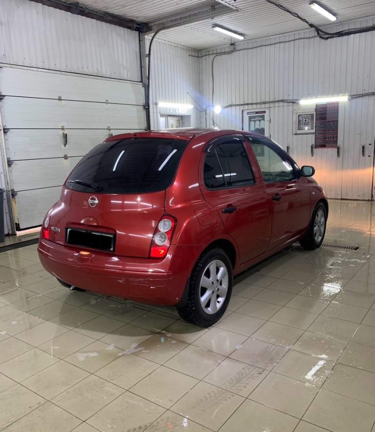 Nissan мiсrа iii (к12), 1,2 акпп, 2005 года, 185000 км. (пробег родной, автотека зелёная).
Автомобиль в очень хорошем состоянии, весь в родной краске (окрашивался только капот от возрастных сколов, без шпаклёвки), без дтп, все кузовные детали родные, не крутились, кузов без коррозии и ржавчины.
В техническом плане - в идеальном состоянии, обслужен, вся ходовая менялась летом, опорные подшипники, рычаги и т. Д. , новый аккумулятор, масло в акпп заменено месяц назад, масло в двигателе поменяли 2 т. Км. Назад.
Мотор четырёх цилиндровый с цепным приводом, очень надёжный и не прихотливый. Автомат работает идеально, как и должен, без пинков и задержек, как на холодную так и на горячую.
Салон в отличном состоянии, только после химчистки, сиденья целые, не затёртые.
Два комплекта почти новой резины.
Комплектация: акпп, гур, передние стеклоподъемники, подогрев зеркал и сидений, кондиционер, сигнализация с обратной связью и автозапуском, электрорегулировка зеркал, камера заднего вида, вобщем всё необходимое для комфортной езды.

Цена: 680 000 руб.
Телефон: +7 (949) 352-78-97 - фотография - 4