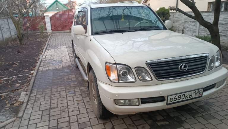 Продам lexus lx 470 2000г. В. Состояние хорошее. Цена 1.7 млн. Пробег 300тыс. Установлен газ. Покупался новым в автосалоне в г. Донецк. Тел. +7949 четыре три четыре 2349. Александр. - фотография - 2