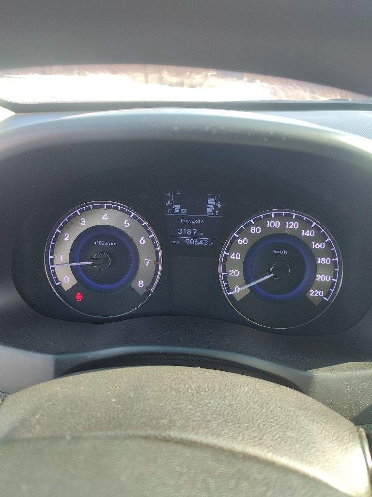 Продам
Hyundai accent 2012г.
Машина в хорошем состоянии
Кондиционер, ,abs,4 стеклоподъёмника, подогрев зеркал, заднего стекла
Лэд лампы и в фарах и в туманках
Двс 1,4 без нареканий, работает ровно, кпп механическая, включается четко не выбивает, не хрустит
Салон чистый, не прокуренный, не затертый
Стоит хорошая музыка
Машина на 180 регионе, местная, в дтп не участвовала
Пробег родной - 91000 км
Цена - 1100000₽ торг, только при осмотре
+7949-323-52-00
Если не дозвониться, есть вотсап, на этом же номере - фотография - 5