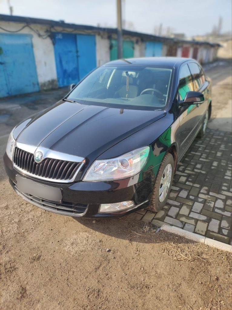 Skoda octavia a5❗
Год выпуска -2011 (рестайлинг)
Пробег - 69 тыс км
Двигатель -1.6 бензин, механическая коробка передач.
Мт
✅ Птс оригинал
✅ 1 Хозяин
✅ Без дтп
✅ Полностью заводской окрас
✅ Полностью заводское остекление
✅ 2 Ключа
Автомобиль в идеальном состоянии, двигатель, кпп, подвеска работают в штатном режиме без нареканий, кузов в идеальном состоянии ( оцинкован ), салон в состоянии нового, большой багажник, новая летняя резина с дисками, хорошая 2 х сторонняя сигнализация.

Цена 1 млн 250 тыс. Руб.
☎ +79494283497 - фотография - 5