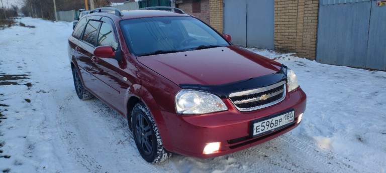 Chevrolet lacetti 1.8, 2007, 214т. Км. , газ евро 4, климат контроль, полный электропакет, электрозеркала с подогревом, передние и задние электростеклоподьемники, обогрев передних сидений. Магнитола teyes андроид с камерой заднего вида. Комбинация приборов ferrum gf 841 с бортовым компьютером.
Два ключа, сигнализация starline с автозапуском. Два комплекта колес с малым пробегом. Горловка. +79493112722. 850 т. Руб. - фотография - 1
