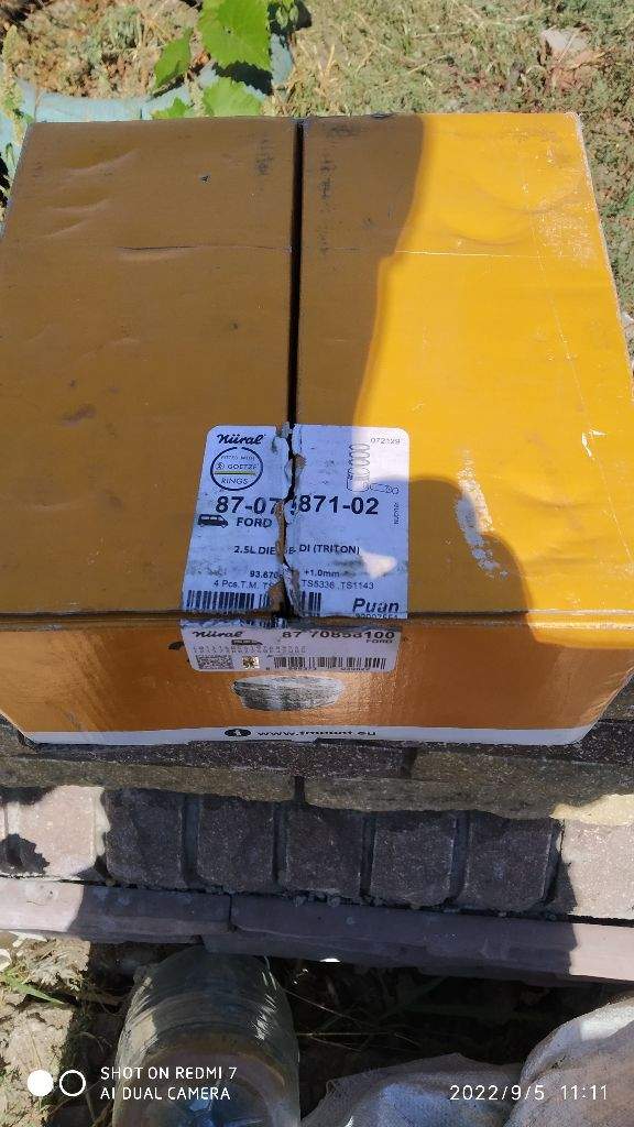 Продам автозапчасти на форд транзит 2,5д атмосферник. На двигатель. Новые и б/у. Т. +79497194756 - фотография - 2
