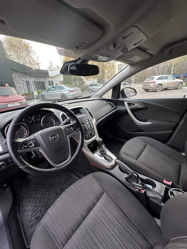 Opel astra turbo
(J) 2011г
1.6 Автомат
Пробег 187 000км

Авто в отличном состоянии, не дымит, не троит, не коптит. Салон не прокурен, водитель девушка.
Проведено большое то с заменой многих расходников: масло двигателя и коробки, комплект ремня грм, водяная помпа, теплообменник и масляный радиатор, заменен антифриз и частично трубки, заменена турбина.

Подогрев зеркал и стекла.
Полный электростеклопакет.
Хорошая акустика.
Климат контроль.
Подогрев сидений.
Резина новая зима.
Две пары заводских ключей
Автомобиль без вложений будет радовать нового хозяина👍🏻
Продажа в связи с покупкой нового авто.
Осмотр г. Макеевка
Цена 900.000.р
Аргументированный торг.
+79494055231 - фотография - 3