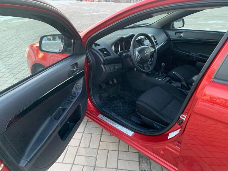 Mitsubishi lancer 10
2008Г.
2.0 Механика
Бензин/газ, газ италия!
Кузов весь в родном окрасе, за исключением 2-х деталий (косметика)
Техническая часть автомобиля идеал! Ничего не гремит и не стучит!
Мотор масло не расходует!
Салон авто в идеальном состоянии!
Без дтп!
Юридически автомобиль чистый, без залогов, штрафов и ограничений! Готов к переоформлению!

Г. Мариуполь
Цена: 760тыс. ₽
☎️+79496433509
Вотсап, телеграм +79064182988 - фотография - 8