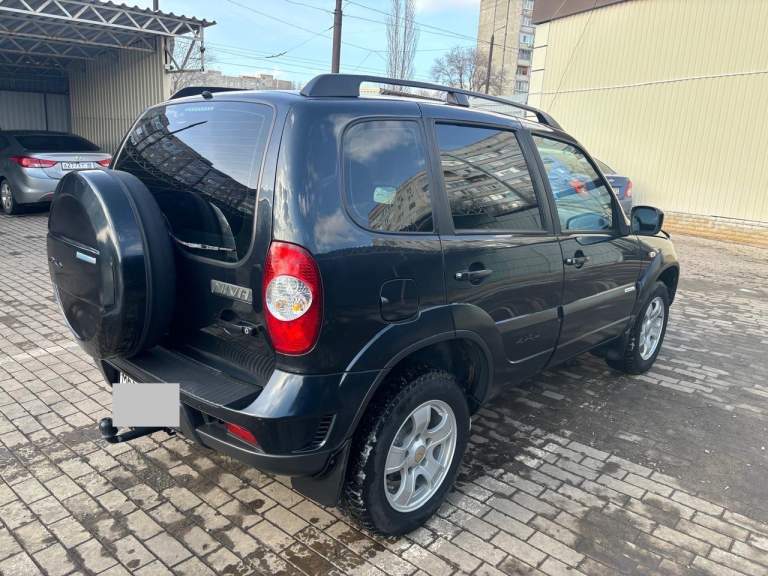 Продам chevrolet niva 11.2013г. В. Пробег 145тыс. Есть автотека. Комплектация; gls, кондиционер(работает), подогревы сидений, абс(работает), две подушки безопасности, комбинированный салон, атермальное остекление, центральный замок, легкосплавные диски, хорошая музыка, машина ухожена в отличном состоянии, по технической части без нареканий, сделан мотор 5 тыс км назад, все обслужено и исправно. Авто в родной краске. Цена 675 тыс краснодон
+79591543573,+79591543572 - фотография - 3