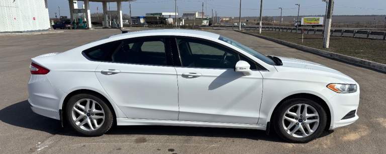 Продам свой автомобиль ford fusion (американец) 2013 года, двигатель атмосферный 2,5 литра, на обычном автомате. Автомобиль пригонял для себя в 2021 году, я один хозяин, авто комфортный и надежный, установлен газ (вписан в стс). Все технические жидкости менялись вовремя, пробег 170к. За 4 года эксплуатации ни разу не подводил. Причина продажи, покупка более нового авто. Vin: 3fa6p0h70er187325. - фотография - 5