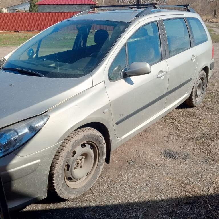 Продам пежо307 2007г. Цена 350000тр торг все вопросы по т. +79494419731 - фотография - 3