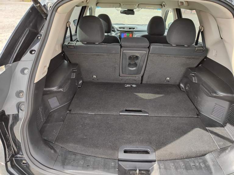 Nissan x-trail iii t32
Год: 2015
Тип кпп: автоматическая
Пробег: 170
Дополнительная информация: 2.0 литра, бензин, 144л. С. , передний привод, cvt вариатор.
✅ Камера заднего вида
✅ Андроид (камера зад. Вида, navi, usв, вt)
✅ Круиз, датчик света, дождя, омыватель
✅ Климат обогрев зеркал +лоб+зад стекла
✅ Парки перед+зад
✅ Сигналка с автозапуском
✅ Запуск с кнопки
✅ Элекро зеркала, электропривод багажника
✅ Мульти руль
В хор. Состоянии, полностью обслуженный (ходовая+масло+фильтра). На данный момент делать ничего не надо. Мотор работает ровно, тяга хорошая, пинков рывков нет. Ходовая вся в норме. Салон в идеальном состоянии, пластик не затерт, потолок светлый, ощущение нового авто. Родные 17 литые диски. Лето триангл + комплект зимы nokian. Торг у авто.
Донецк
Звонить с 9 до 20
Цена: 1680000 руб.
📲 Tg: михаил,
📞 Звоните: +79493148814 - фотография - 19