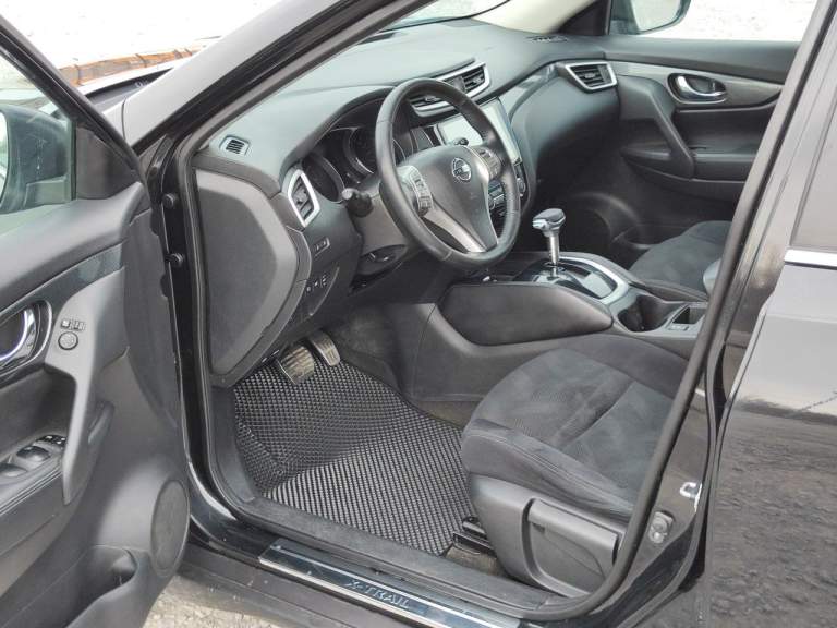 Nissan x-trail iii t32
Год: 2015
Тип кпп: автоматическая
Пробег: 170
Дополнительная информация: 2.0 литра, бензин, 144л. С. , передний привод, cvt вариатор.
✅ Камера заднего вида
✅ Андроид (камера зад. Вида, navi, usв, вt)
✅ Круиз, датчик света, дождя, омыватель
✅ Климат обогрев зеркал +лоб+зад стекла
✅ Парки перед+зад
✅ Сигналка с автозапуском
✅ Запуск с кнопки
✅ Элекро зеркала, электропривод багажника
✅ Мульти руль
В хор. Состоянии, полностью обслуженный (ходовая+масло+фильтра). На данный момент делать ничего не надо. Мотор работает ровно, тяга хорошая, пинков рывков нет. Ходовая вся в норме. Салон в идеальном состоянии, пластик не затерт, потолок светлый, ощущение нового авто. Родные 17 литые диски. Лето триангл + комплект зимы nokian. Торг у авто.
Донецк
Звонить с 9 до 20
Цена: 1680000 руб.
📲 Tg: михаил,
📞 Звоните: +79493148814 - фотография - 15