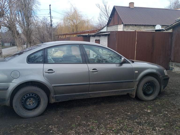 Продам volkswagen passat1.9тди.1999год. В нормальном, рабочем состоянии. Цена 500т. Небольшой торг. Тел:+79493398779 - фотография - 6