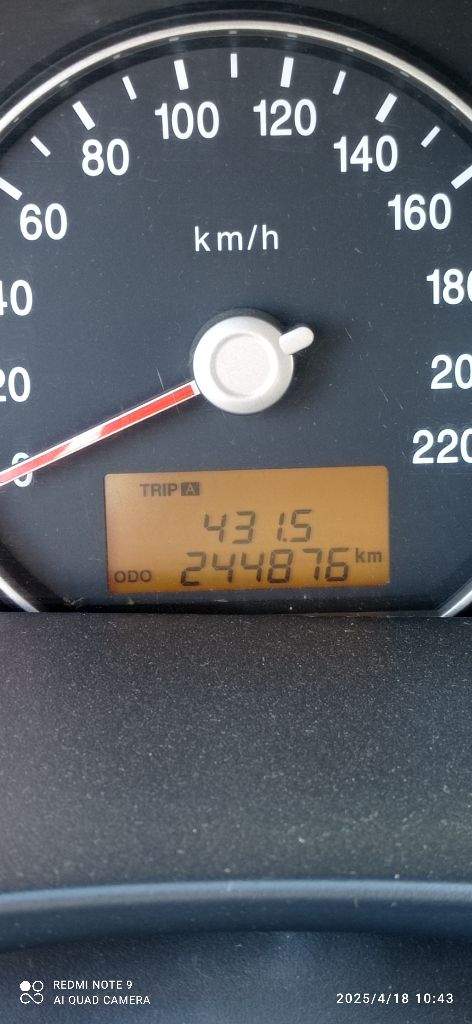 Продам kia carens компактвэн 2.0 mt 2008 2 хозяина, газ+бензин пробег 2440000, электрозеркала с подогревом, эл. Стеклоподъемники, климат контроль, сигнализация, без дтп, родной окрас, гаражного хранения, фаркоп.
Непрокуренный салон. Своевременное обслуживание. Заменены все расходники, новые чехлы, комплект зимней резины на дисках, цена 850 000 р. Торг у капота. Дополнительную информацию по телефону
Тлф 89591522183 - фотография - 6