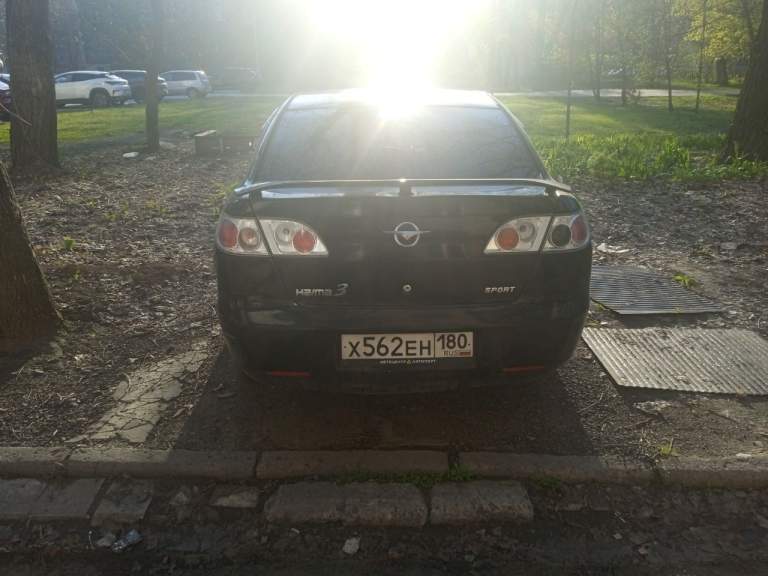 Донецк+7949=449=4002 продаёт зять на ходу авто (аналог mazda) haima 3 1.8 mt, 2011,180т км продаёт за 120 тыс руб после обстрела на капот справой стороны повредился нет капота и сделать правый бок последнее фото смотрите а так всё работает он уезжает на плановый осмотр успеть срочно продаёт за треть цены а он покупал за 850т р а так документы в порядке постояный учёт регион 180 звоните узнавайте по тел любое время донецк калинин р-он у покровского храма рядом дом на бул шевченко 129 во дворе стоит машина - фотография - 5