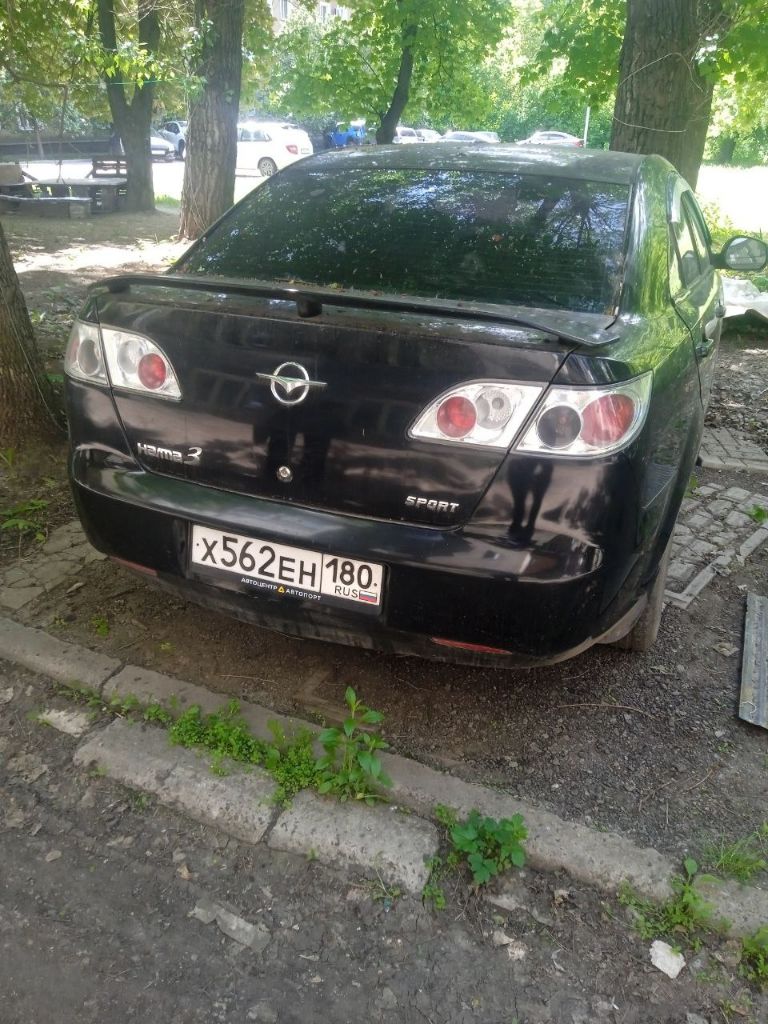 Донецк+7949=449=4002 продаёт зять на ходу авто (аналог mazda) haima 3 1.8 mt, 2011, 180т км за 120 т р после обстрела на капот справой стороны повредился капота нет и сделать надо правый бок смотрите последнее фото а так всё работает он уезжает записан на плановый осмотр и срочно продаёт дёшово за треть цены а он покупал за 850т р а так документы в порядке постояный учёт регион 180 звоните узнавайте по тел любое время донецк калинин р-он у покровского храма рядом дом на бул шевченко во дворе стоит машина - фотография - 7