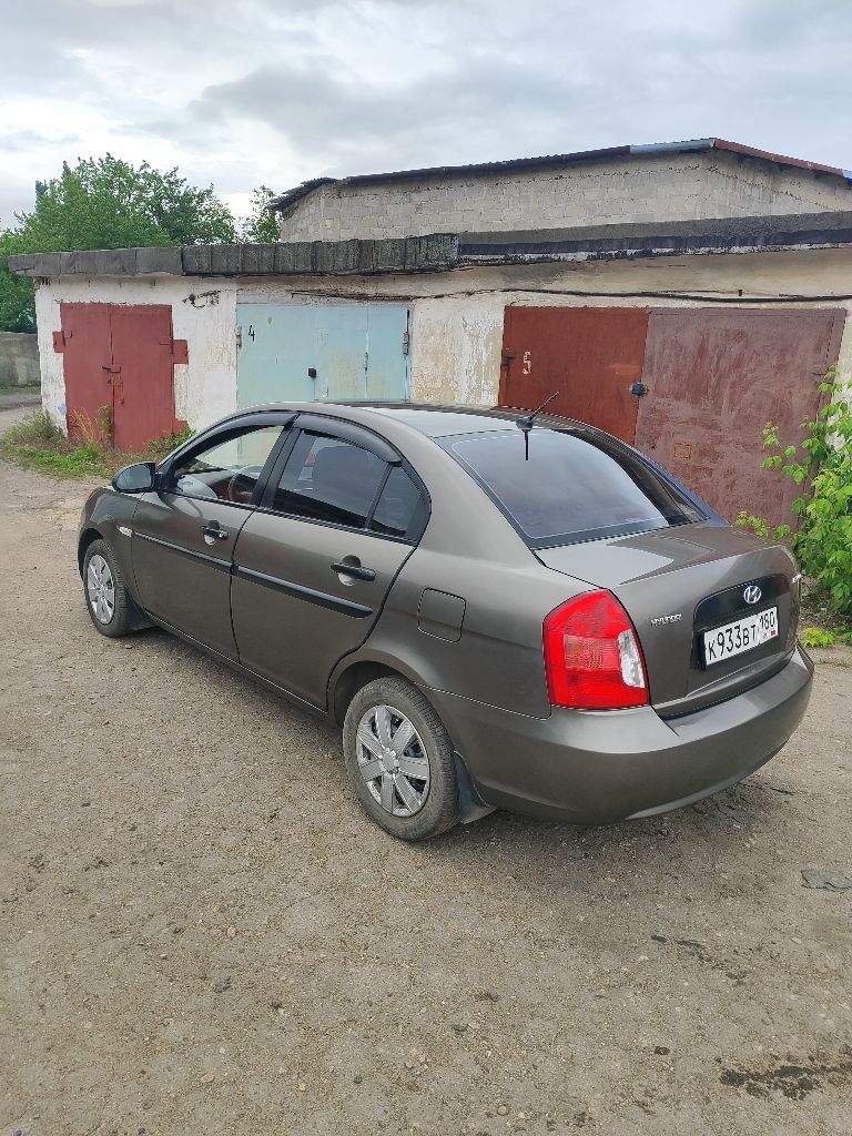 Продам hyundai accent 1.4. 2009 года турецкой сборки. Пробег 190000. В машине присутствует гидроусилитель руля, четыре стеклоподъёмника, обогрев зеркал, кондиционер, сигнализаци. Машина в очень хорошем состоянии. Бережное обращение. Гаражное хранение. Замена моторного масла каждые 7000 км. Цена 620000 рублей торг тел.79494769618.
Сегодня в 09:09 - фотография - 4