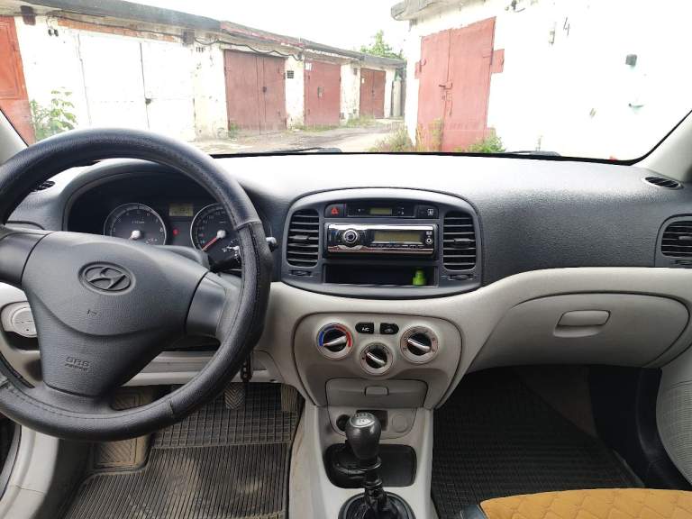 Продам hyundai accent 1.4. 2009 года турецкой сборки. Пробег 190000. В машине присутствует гидроусилитель руля, четыре стеклоподъёмника, обогрев зеркал, кондиционер, сигнализаци. Машина в очень хорошем состоянии. Бережное обращение. Гаражное хранение. Замена моторного масла каждые 7000 км. Цена 620000 рублей торг тел.79494769618.
Сегодня в 09:09 - фотография - 6
