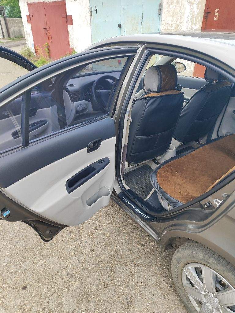 Продам hyundai accent 1.4. 2009 года турецкой сборки. Пробег 190000. В машине присутствует гидроусилитель руля, четыре стеклоподъёмника, обогрев зеркал, кондиционер, сигнализаци. Машина в очень хорошем состоянии. Бережное обращение. Гаражное хранение. Замена моторного масла каждые 7000 км. Цена 620000 рублей торг тел.79494769618.
Сегодня в 09:09 - фотография - 8
