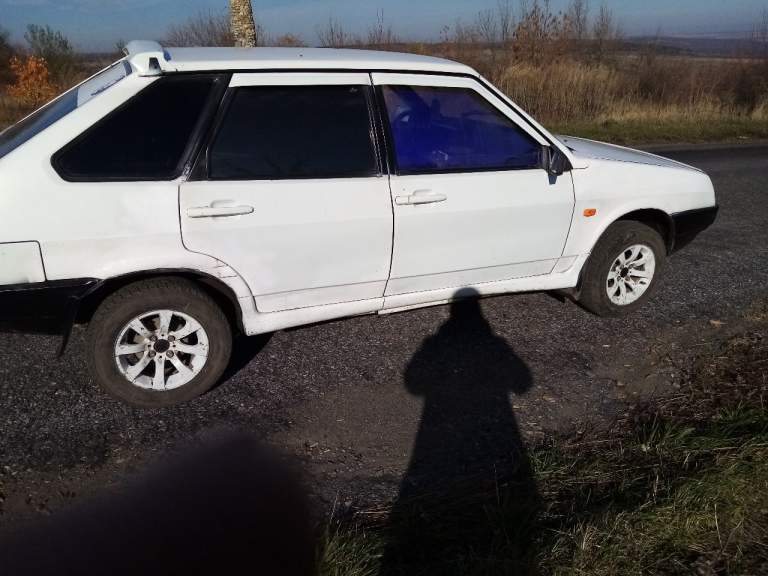 Ваз 2109 газ титаны 13 резина каробка 5ступка в хорошем состоянии тел +7949 643 12 45 - фотография - 1