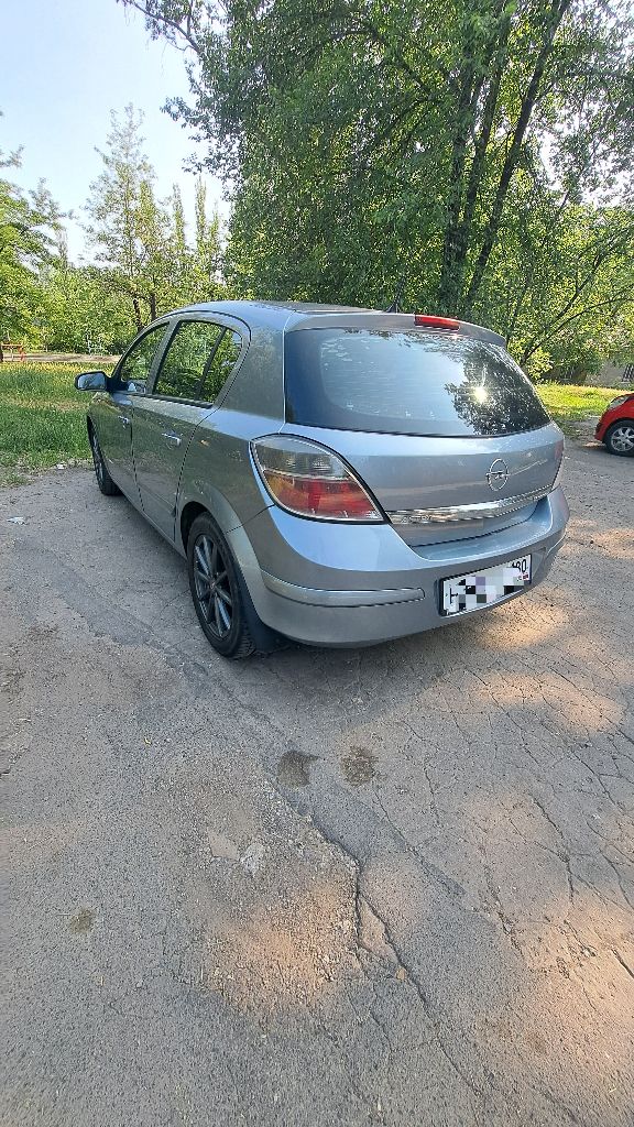 Opel astra h 2007 1.6 механика
Пробег 160.000км
Авто владею больше 2-х лет. Мотор надёжный z16xer без теплообменника. Есть мелкие коцки по кузову в силу возраста. Хорошие кожаные чехлы. Климат контроль, 2 стеклоподьемника, подогрев сидений, электрорегулировка фар и зеркал, подогрев стекол и зеркал, сигнализация. Aux, cd, bluetooth. Два комплекта колёс и дисков. Полное переоформление.
Ориентировочно донецк.
Цена: 650.000 руб. Торг имеется
+79493733842 (Если не дозвонились пишите в тг) - фотография - 6