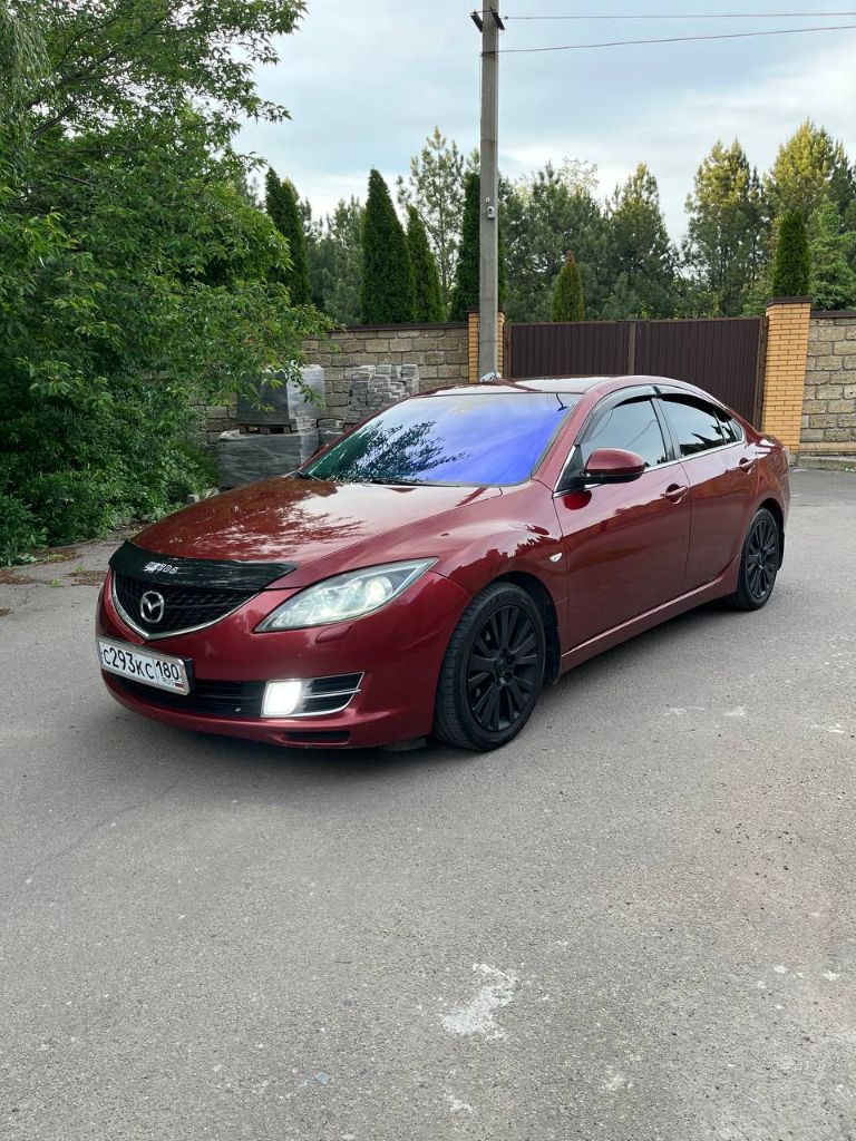 ❗❗❗Срочно❗❗❗mazda 6 gh,2008 года,280тыс. Родного пробега,1.8 мотор, мкпп, очень комфортная и управляемая машинка, комплектация touring:гур, двухзонный климат, круиз, эл зеркала, складывание зеркал, подогрев сидений, обогрев зеркал, зеркало салона с функцией авто затемнения, андроид магнитола, мульти руль, абс, есп, подушки безопасности, датчик света, датчик дождя, парктроник, адаптивный свет afs, сигнализация с обратной связью, два ключа, по салону авто в отличном состоянии, работает каждая функция и кнопочка, машинка обслуживается своевременно, сел и катаешься, по кузову в меру эксплуатации, после полного то, есть небольшие сколы, царапинки, пороги дно и стаканы в отличном состоянии, по документам все отлично, я собственник, переоформление в мрэо, осмотр в г. Макеевка, цена 865000₽, без торга!!!!тел +79493579162. - фотография - 2