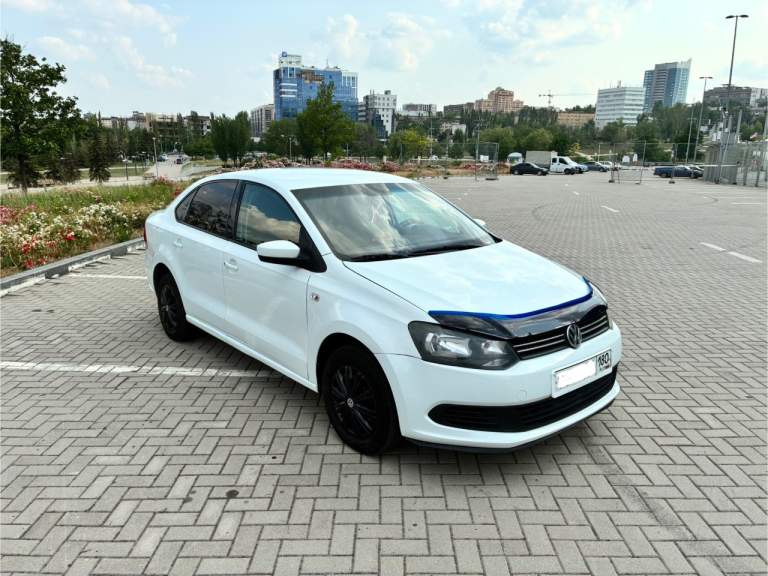 Продается volkswagen polo 2014г. 1,6
5Ст. Кпп, оригинальный пробег 194 000 км. , сервисная книга.
Автомобиль обслужен, вложений не требует, на новой летней резине r14. Имеется кондиционер, 4 стеклоподъемника, электроусилитель руля, abs, сигнализация с автозапуском starline, цена 900 000₽. Торг у капота. +7(949)39-19-769 - фотография - 1