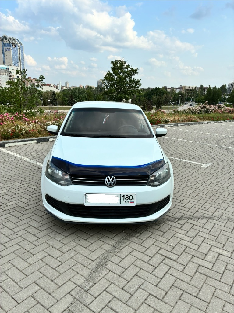 Продается volkswagen polo 2014г. 1,6
5Ст. Кпп, оригинальный пробег 194 000 км. , сервисная книга.
Автомобиль обслужен, вложений не требует, на новой летней резине r14. Имеется кондиционер, 4 стеклоподъемника, электроусилитель руля, abs, сигнализация с автозапуском starline, цена 900 000₽. Торг у капота. +7(949)39-19-769 - фотография - 2