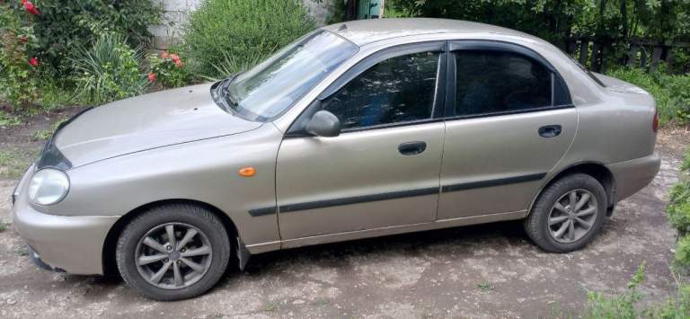 Продам daewoo lanos 2008 год, 1.5 опелевский мотор, пробег 259 т. Км. Коробка в хорошем состоянии. Комплектация кондиционер (нужно заправить), гидроусилитель руля. Резина новая на дисках. В прошлом году установлены новые радиаторы, катушка зажигания. Месяц назад поставлен новый стартер. Кузов требует внимания, дыр нет (всё
Видно на фото). Учет днр, осмотр макеевка/донецк. Цена 250 т. Р. Торг уместен, быстрым зимняя резина в подарок. Телефон +79493385265. - фотография - 1