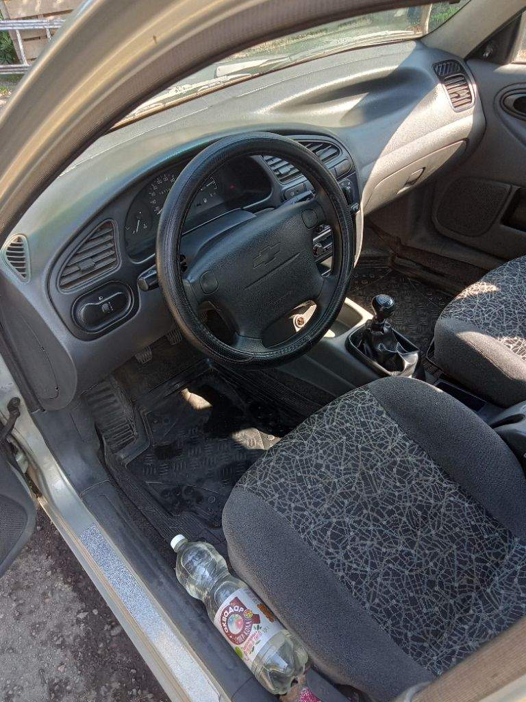 Chevrolet lanos.2006г. В. Пробег 180т. Км. Машина не гнилая(от слова совсем). По машине очень много нового стоит(, тормоза, выхлопная, сцепление, подшипники, ступицы, сальники двигателя и кпп, помпа, грм, ремни, термостат, фары и т. Д. Всего здесь не напишешь!). Есть пару мелких косметических дефектов. Комплектация с гур, конд. Салон сохранился отлично. Машину покупал год назад за 420т. Р. (знаю что дорого, но пересмотрел весь рынок. ..), продать нужно срочно, цену снизил дальше некуда 270т. Р. +79494535859 донецк. - фотография - 3
